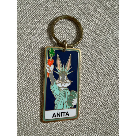 Warner Bros. Studio Store Accessories - Vintage 1997 Warner Bros Bugs Bunny Statue of Liberty Keychain Anita New York